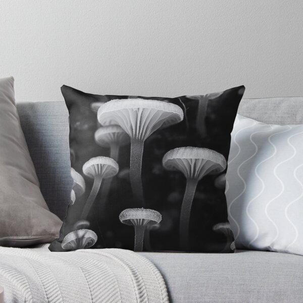 Item preview, Voces en la oscuridad designed and sold by Keith Johnston.