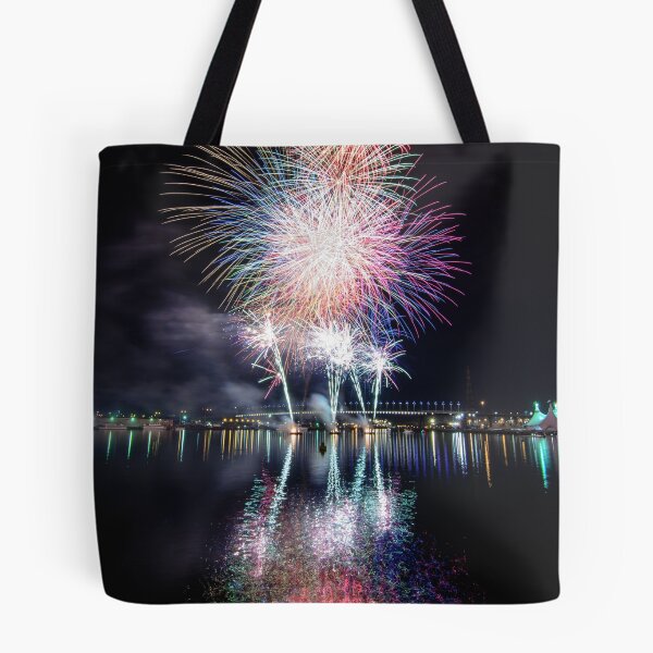 Artikelvorschau, Docklands Fireworks entworfen und verkauft von wolfcat.