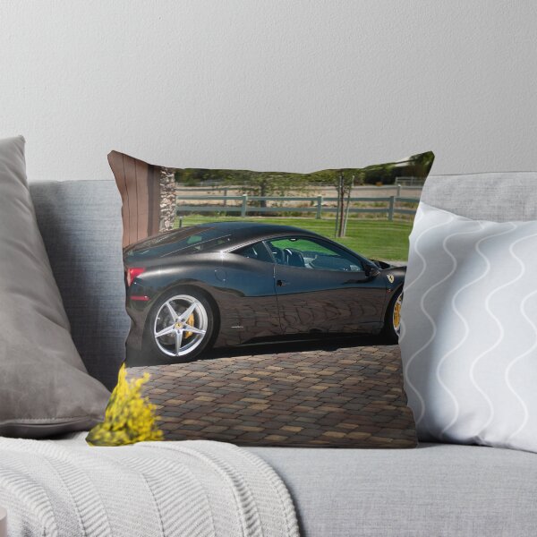 Artikelvorschau, Ferrari 458 Italia | Italienische Linien entworfen und verkauft von Gil Folk.