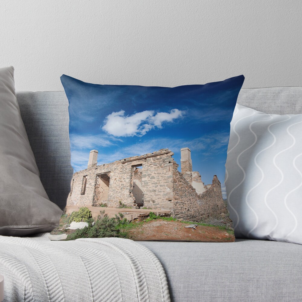 Waukaringa Ruins Throw Pillow