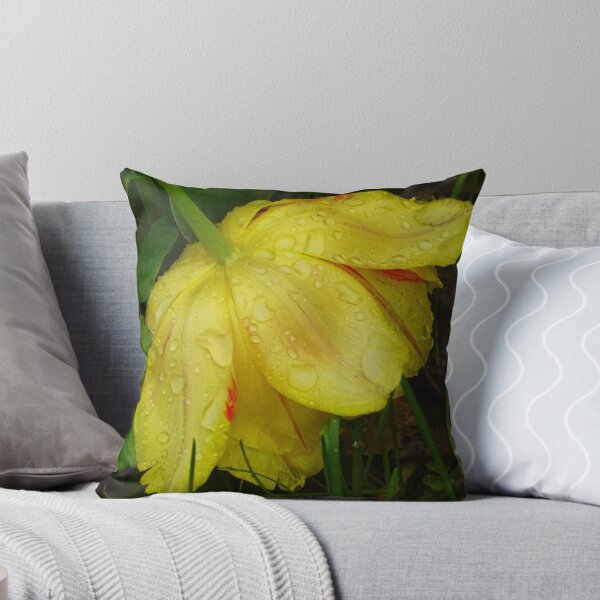 Artikelvorschau, Brilliant Beauty of the Tulip entworfen und verkauft von PineSinger.