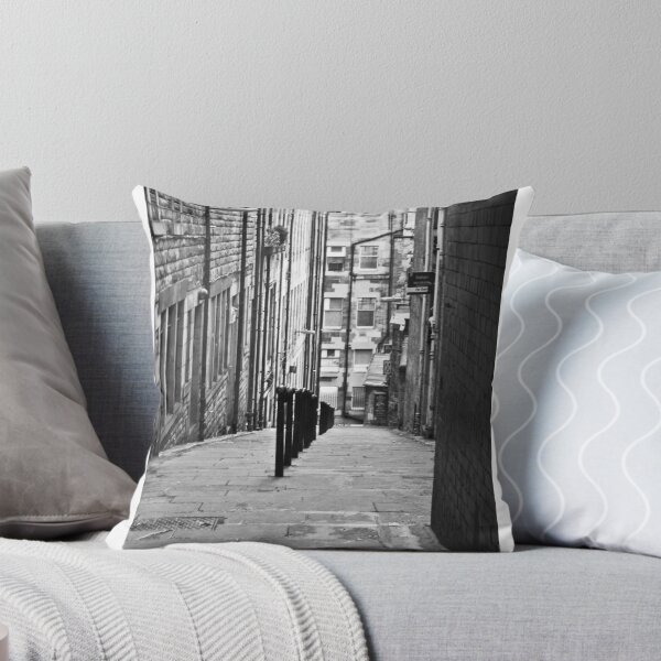 Aperçu de l'œuvre narrow street créée et vendue par paolo amiotti.