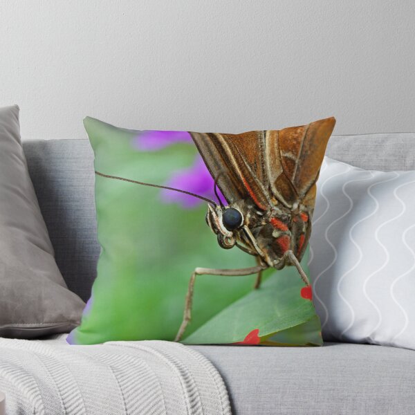 Artikelvorschau, Butterfly entworfen und verkauft von LexiTheMonster.