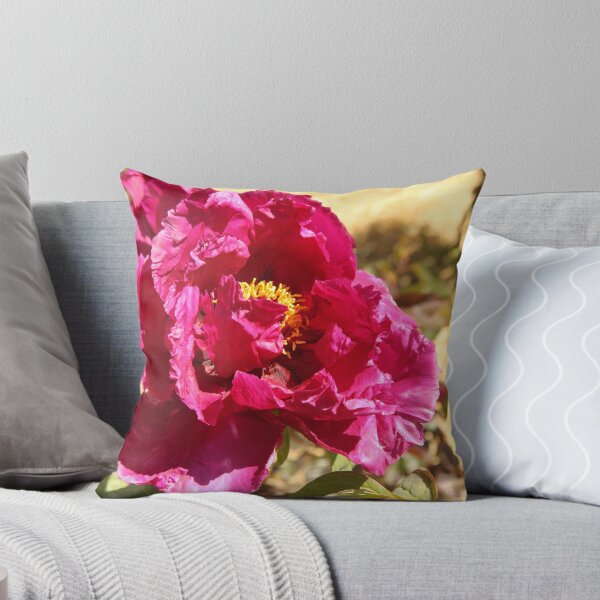 Artikelvorschau, Crimson Peony entworfen und verkauft von Wendy Sinclair.