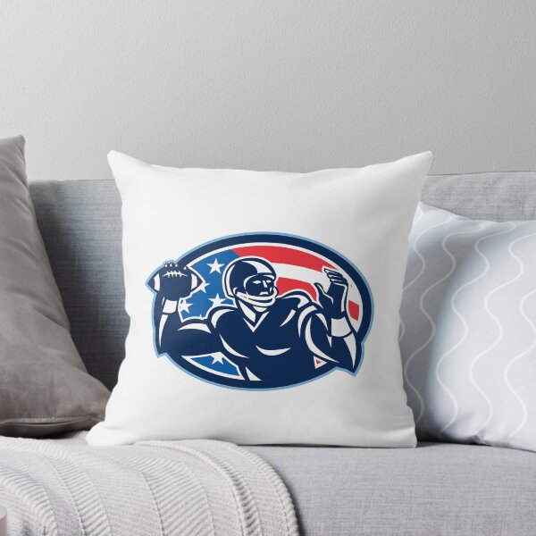 Artikelvorschau, Quarterback QB Throwing Ball Retro entworfen und verkauft von patrimonio.