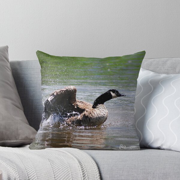 Artikelvorschau, Surfing Waves Canada Goose entworfen und verkauft von NatureExplora.
