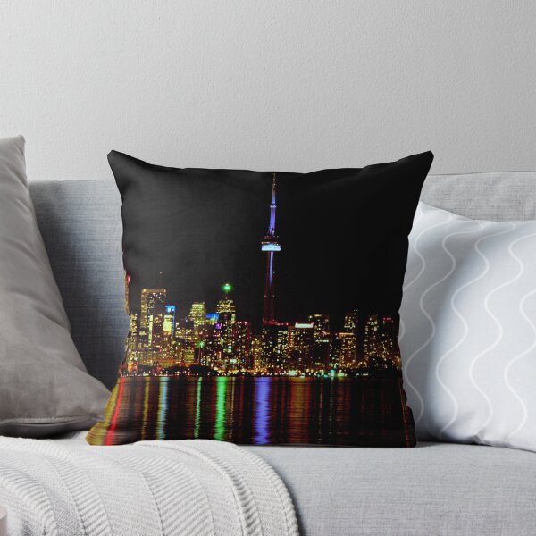 Artikelvorschau, Toronto by Night entworfen und verkauft von Larry Llewellyn.
