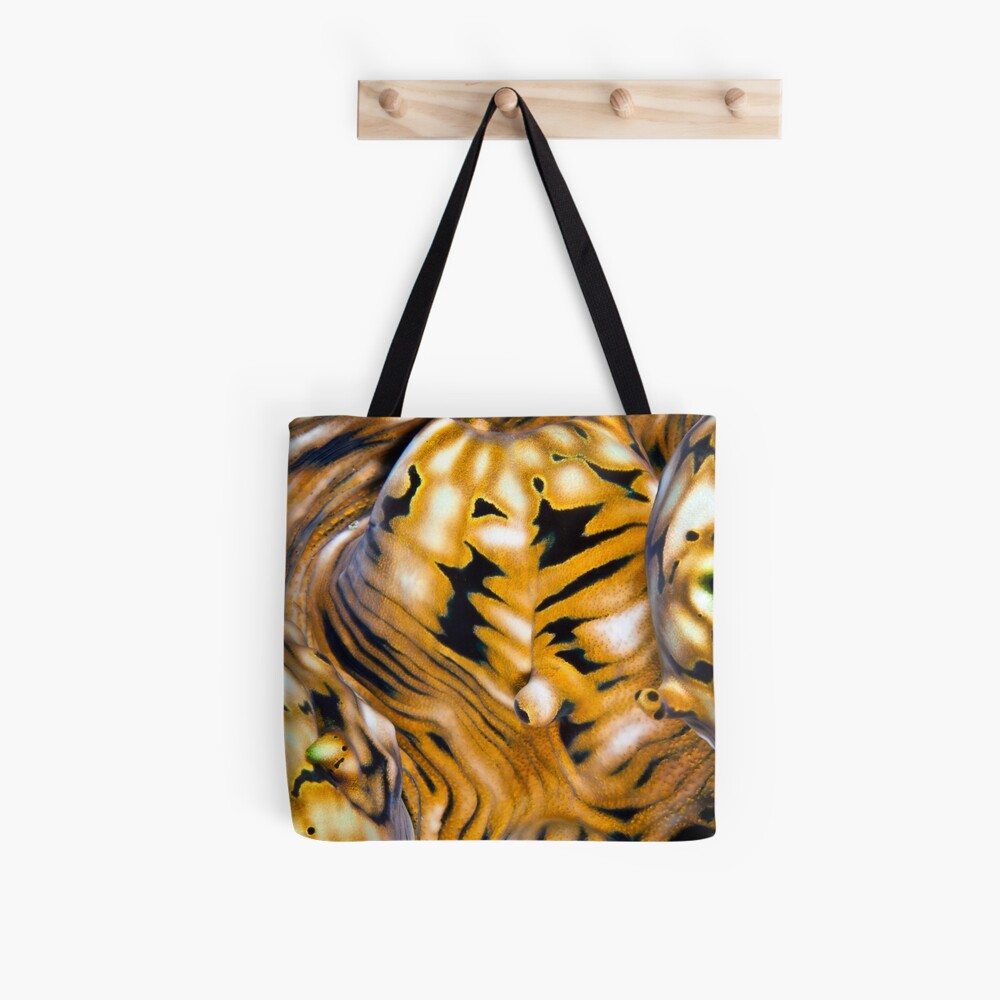 Giant clam paisley Tote Bag