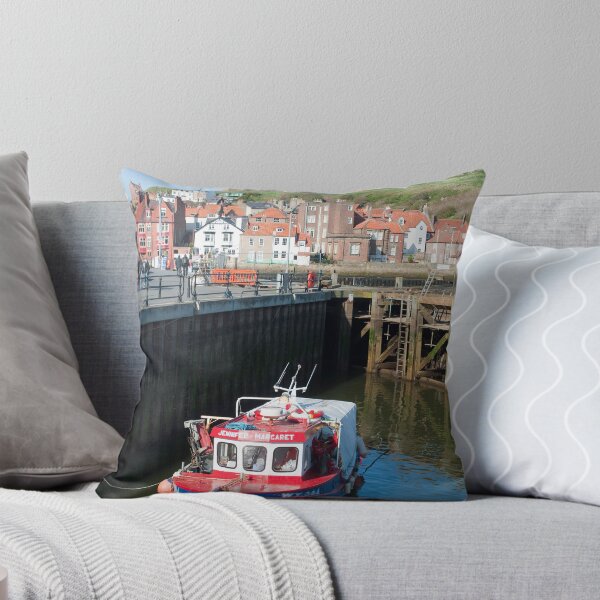 Artikelvorschau, Upper harbour at Whitby entworfen und verkauft von photoeverywhere.