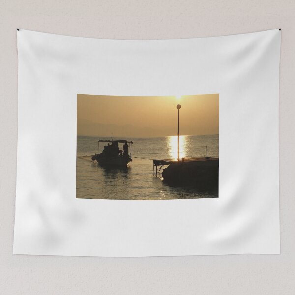 Artikelvorschau, Bringing in the catch with the sunrise..........Benitses, Corfu entworfen und verkauft von MONRO CORFU.