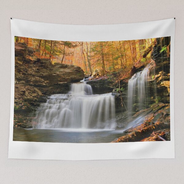 Artikelvorschau, R. B. Ricketts Falls Under Fall's Golden Halo entworfen und verkauft von Gene Walls.