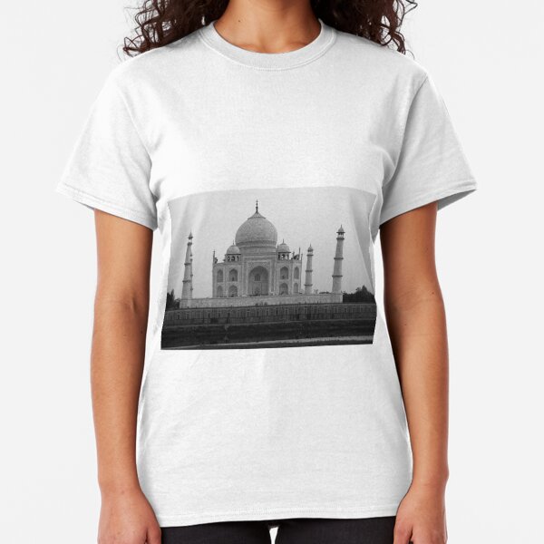 Taj Mahal in black and white Classic T-Shirt