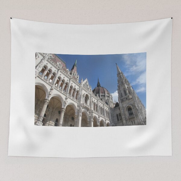 Item preview, Parlamento húngaro designed and sold by Paula Bielnicka.