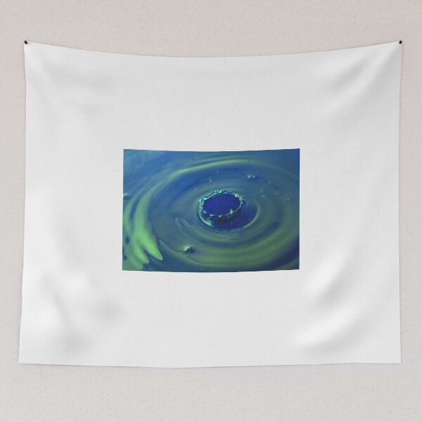 Artikelvorschau, Water Drop Art - Wassertropfen Fotografie Splash - einzigartigen Druck entworfen und verkauft von Very Peculiar.