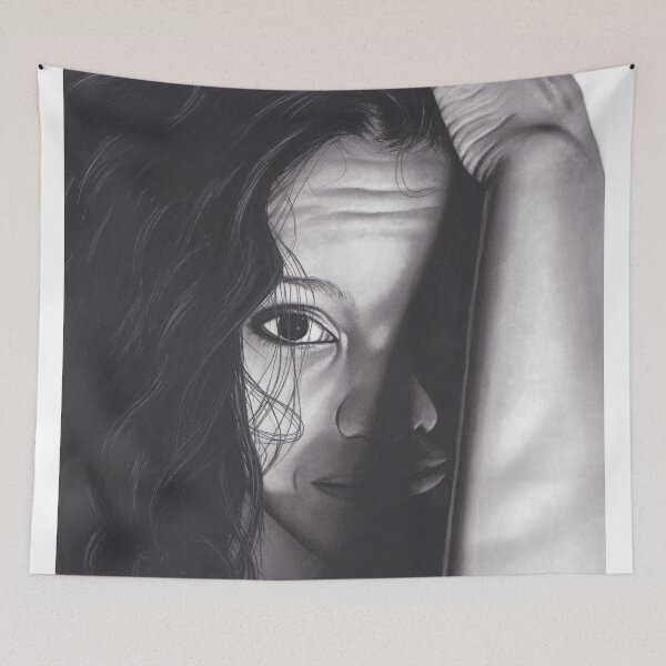 Aperçu de l'œuvre Realism Charcoal Drawing of Beautiful Woman from Honduras créée et vendue par brittnideweese.