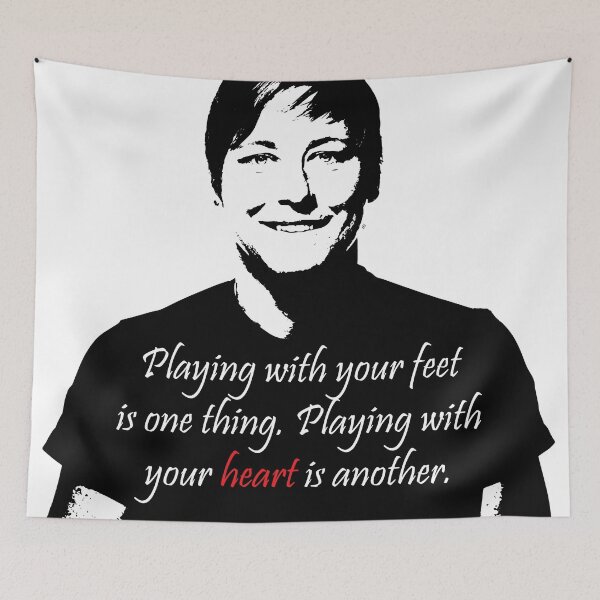 Artikelvorschau, USWNT - Wambach - Fußball - Fußball entworfen und verkauft von welikestuff.
