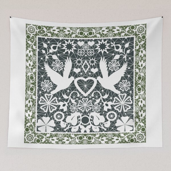 Aperçu de l'œuvre White seamless lace lacy pattern with pigeons on green background créée et vendue par fuzzyfox.