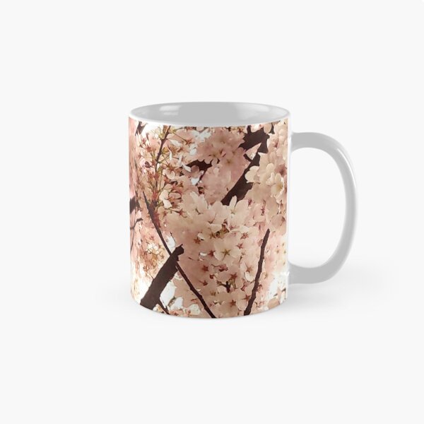 Aperçu de l'œuvre Cherry Tide créée et vendue par 1oddgirl.