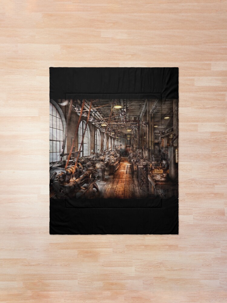 Alternate view of Machinist - A fully functioning machine shop Comforter