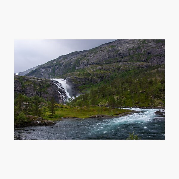 Wasserfall Nykkjesøyfossen bei Kinsarvik in Norwegen / Skandinavien Fotodruck