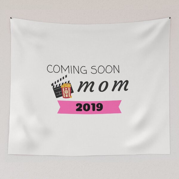 Artikelvorschau, Befördert zu Mama - kommt bald Mama 2019 - werdende Mutter Design entworfen und verkauft von DNH Threads.