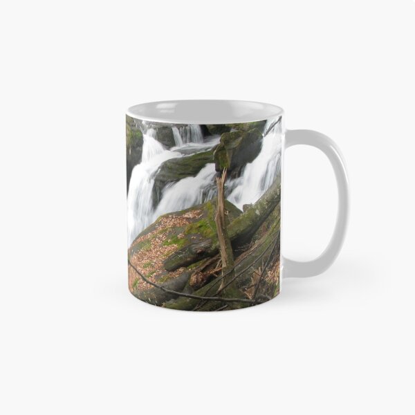 Artikelvorschau, Voevodyn Waterfall entworfen und verkauft von Elena Skvortsova.