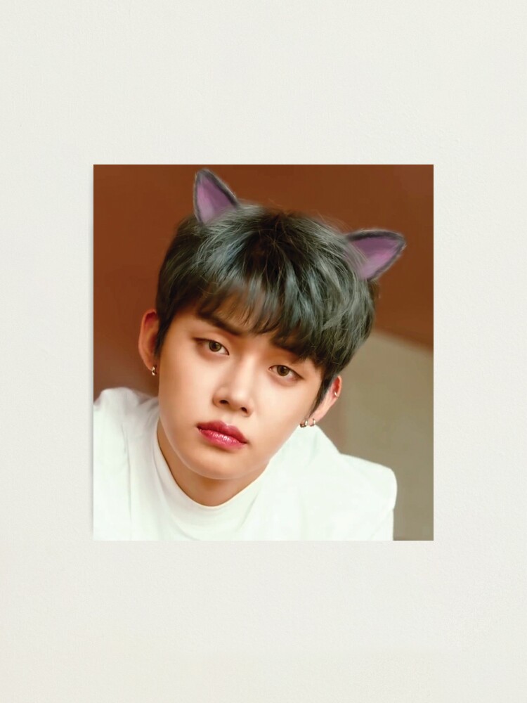 TXT Yeonjun (Cat & Dog)