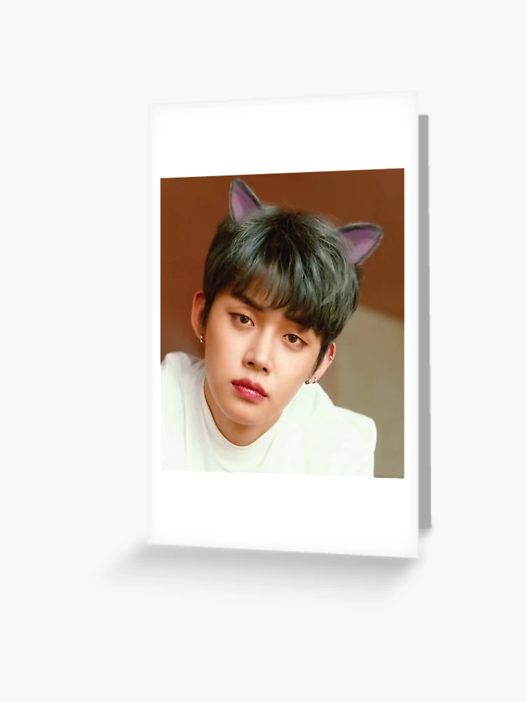 TXT Yeonjun (Cat & Dog)