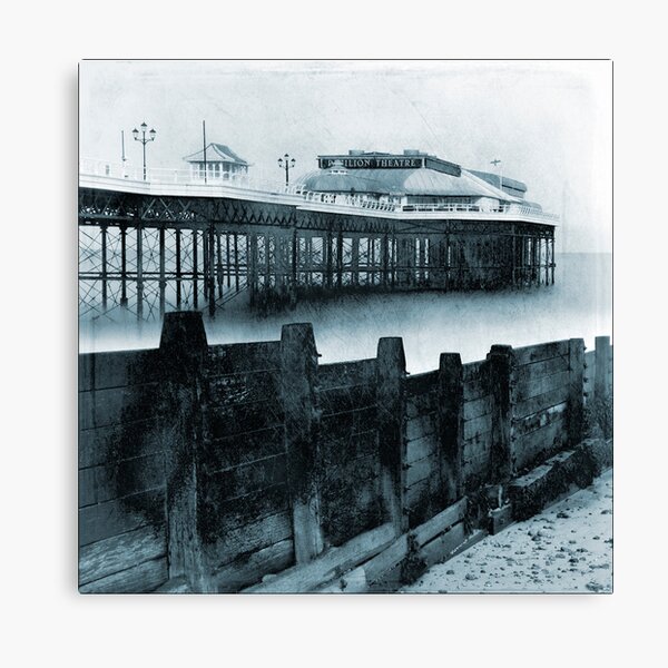Cromer Pier and Groyne, Norfolk Canvas Print