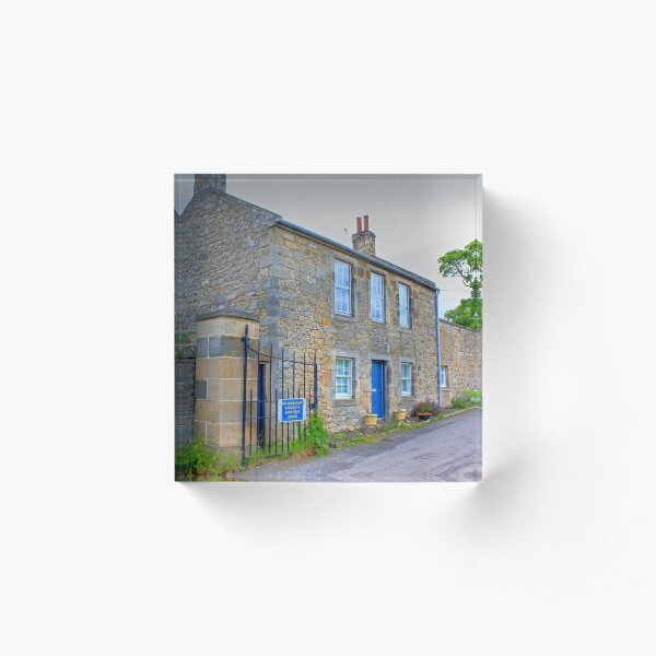 Hopetoun Estate Gatehouse Acrylic Block