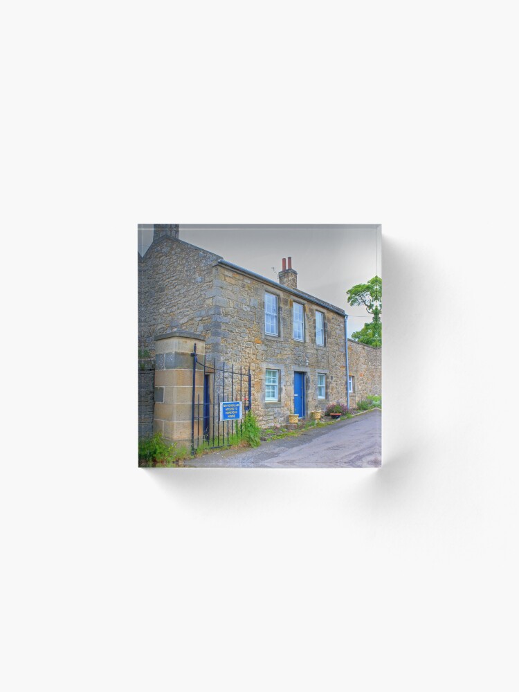 Alternate view of Hopetoun Estate Gatehouse Acrylic Block