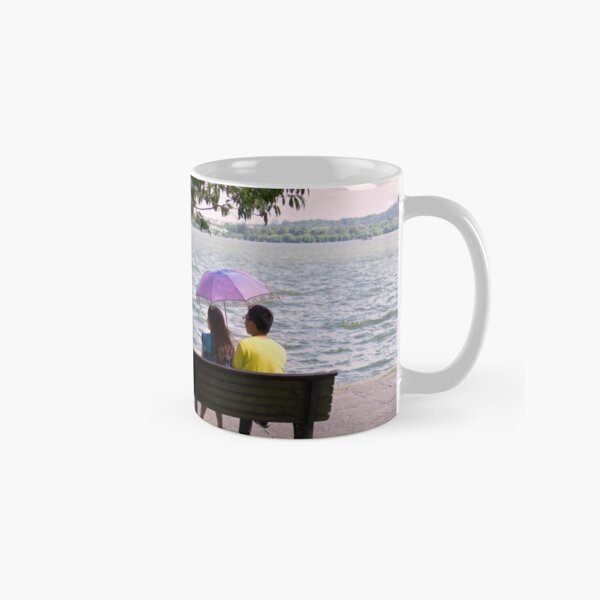 Romance by the lake - Hangzhou, China Classic Mug