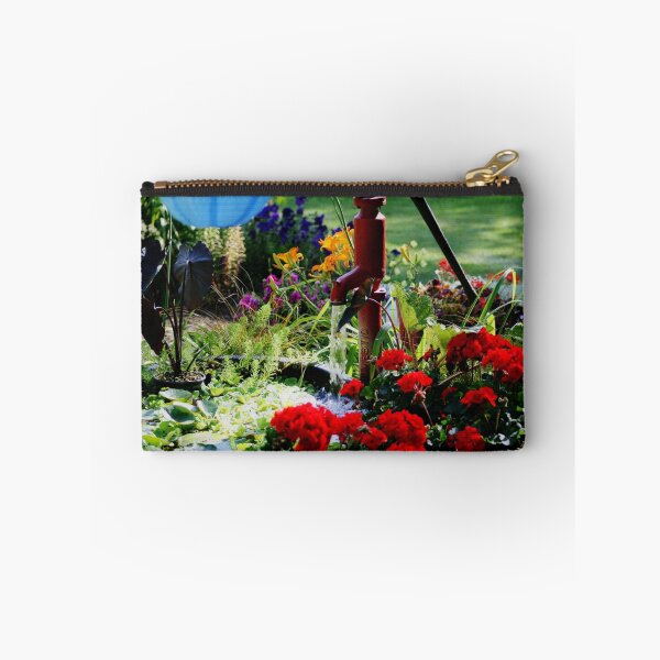 Artikelvorschau, Country Garden entworfen und verkauft von Larry Trupp.