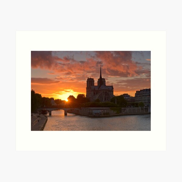 Cathédrale Notre-Dame de Paris au coucher de soleil Impression artistique