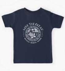 Speichern Sie das Meer - halten Sie das Meer plastisch - Schildkrötenstrandszene Kinder T-Shirt