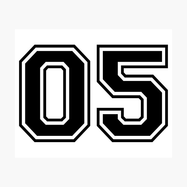 05 Uniform numbers in black with a black outside contour line