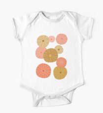 Seeigel in Gold + Koralle Baby Body Kurzarm