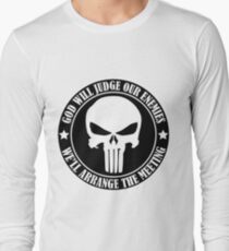 Camiseta de manga larga Dios juzgará a nuestros enemigos Organizaremos la reunión
