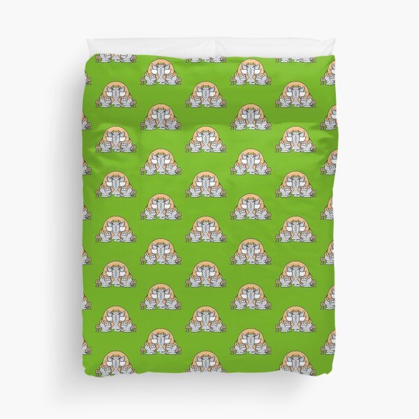 Erik the phant that want to be the king Duvet Cover