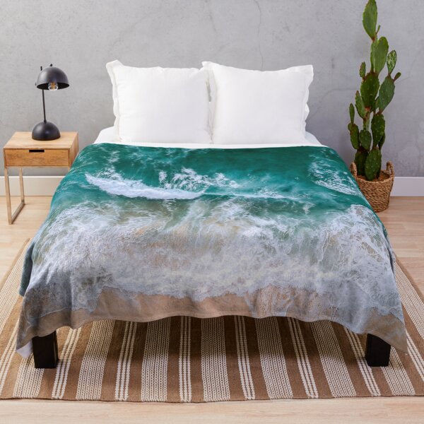 OCEAN AND BEACH Throw Blanket