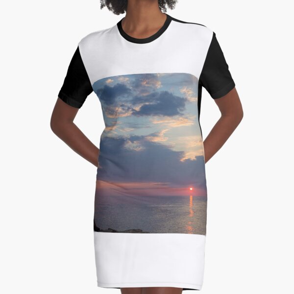 Watching the sunset Graphic T-Shirt Dress