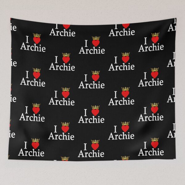Artikelvorschau, Ich liebe Archie mit Goldkrone und rotem Herzen entworfen und verkauft von Greenbaby.