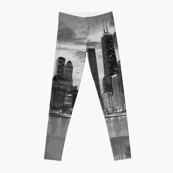 Chicago skyline in black and white Leggings