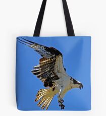 Screaming Osprey Coming In Tote Bag
