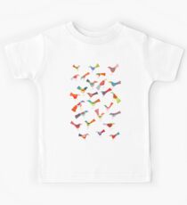 Birds doing bird things Kids Tee