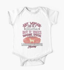 Body de manga corta para bebé Labrador Retriever Mother - Any Woman Can Be A Mother But It Takes Someone Special To Be A Labrador Retriever Mommy