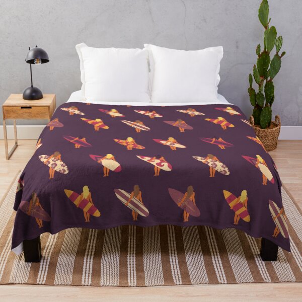 Aperçu de l'œuvre Surfer Girl Pattern Purple créée et vendue par Sandra Hutter.