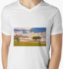 Forte de S.JuliĂ£o. Carcavelos V-Neck T-Shirt