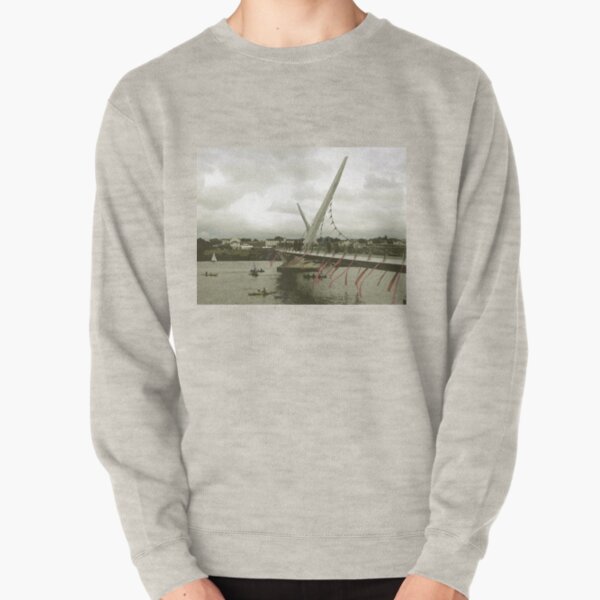 Derry Peace Bridge - Derry Ireland Pullover Sweatshirt