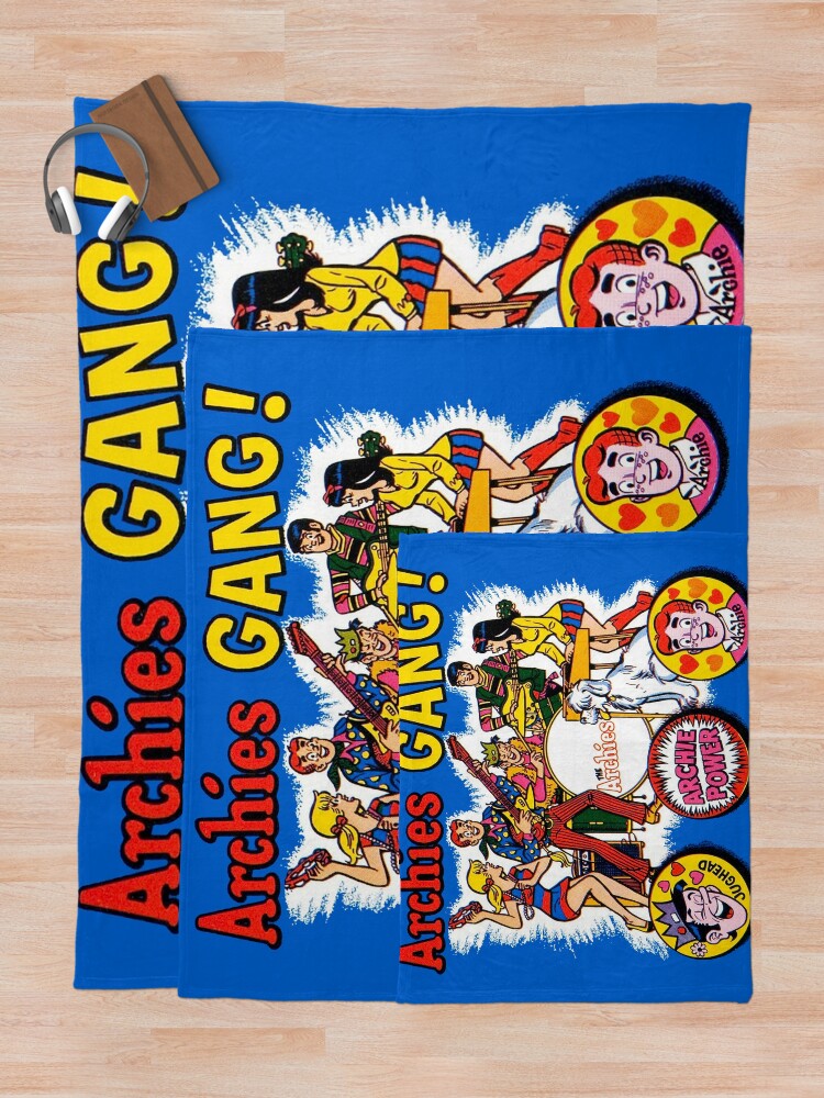 Alternate view of Archie's Gang! Throw Blanket